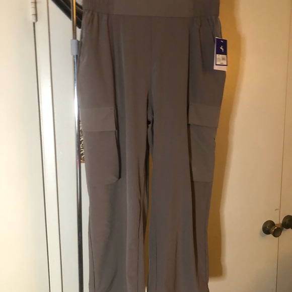 JoyLab Taupe Cargo Pants - Picture 1 of 6